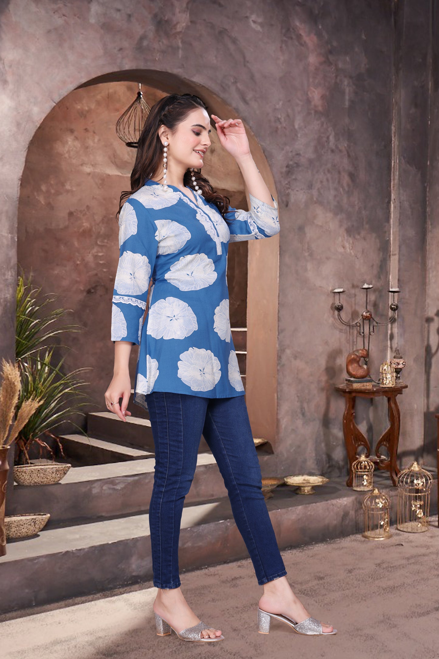 Elegant Casual Floral Printed Short Kurti