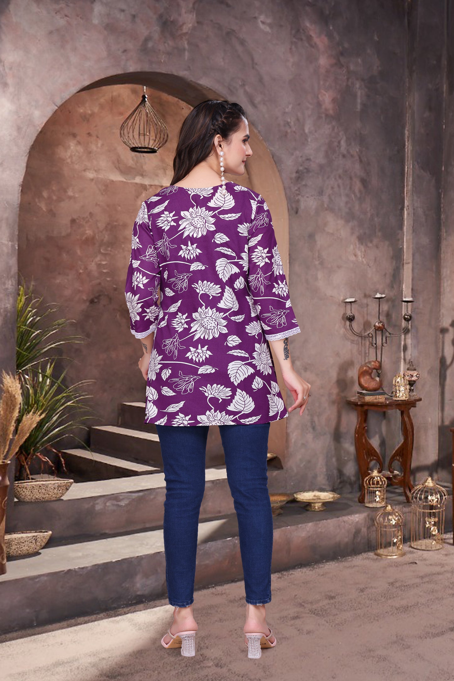 Elegant Casual Leaf Printed Short Kurti