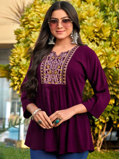 Elegant  Embroidery Comfortable Tunic Short Top